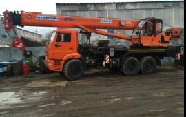 Предлагаю услуги автокранов и автовышки