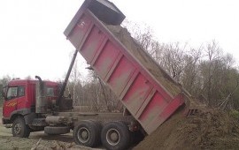 Перевозка грунта автосамосвалами