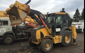 Аренда Экскаватор погрузчика Jhon Deere 325к в Москве