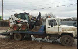Минипогрузчик Bobcat, Бур, миниэкскаватор