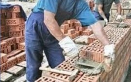 Каменщики, кровельщики, отделочники