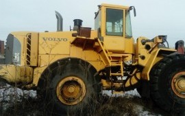 Фронтальный погрузчик Volvo L220E