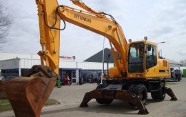 Экскаватор колесный полноповоротный HYUNDAI R200
