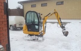 Н продаже Экскаватор-погрузчик JCB-8018