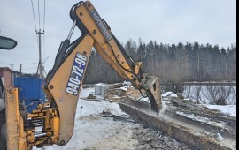 Аренда ГИДРОМОЛОТА на экскаваторе погрузчике JCB 3CX
