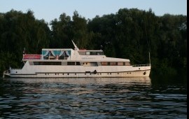 Яхта ДЕЛЬФИН-1 в аренду