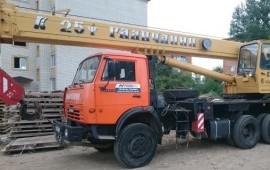 Автокран 25т