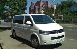 Заказ минивэна поездки по городу и краю