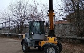Универсальный погрузчик