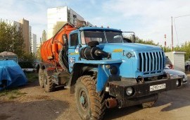 Доставка, дежурства. Топливозаправщик вездеход