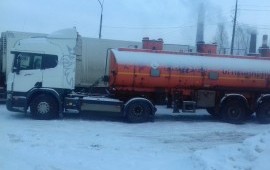 Услуги бензовоза перевозка топливозаправщик