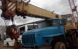 Автокран на базе автомашины УРАЛ 6х6