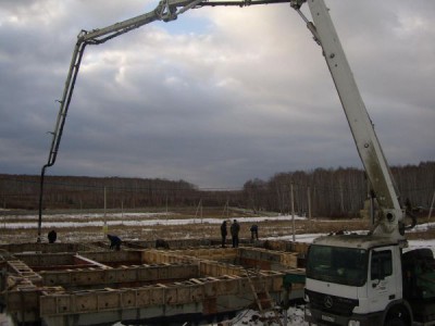 Нужна работа для бетононасоса ELEPHANT 4R40 в Стодолище