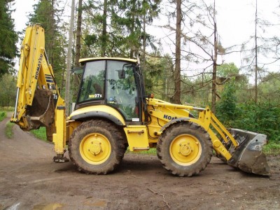 JCB трактор, экскаватор - погрузчик с водителем