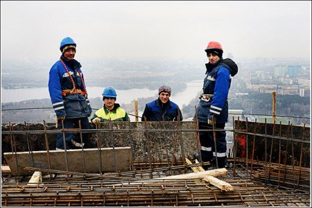 Опытная бригада специалистов выполнит строительные работы в Судаке