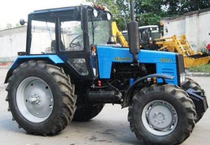 Строительная компания сдает трактор БЕЛАРУС  622