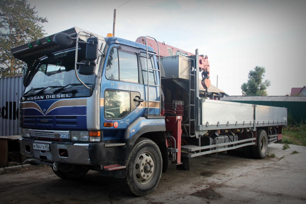 Nissan Condor Diesel эвакуатор