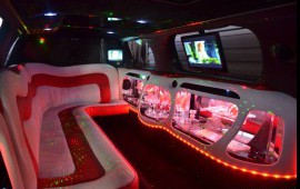 LINCOLN TOWN CAR