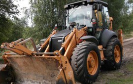 Аренда экскаватора-погрузчика case 695 st