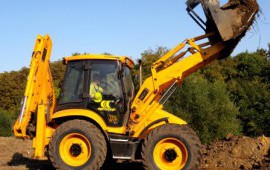 Сдам в аренду экскаватор-погрузчик JCB-4CX под управлением м