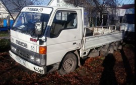 Грузовик mazda titan
