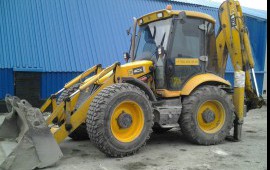 Экскаватор-погрузчик JCB 4CX с гидромолотом в Мурманске