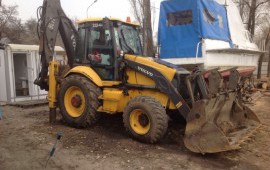 Аренда погрузчика экскаватора VOLVO BL71