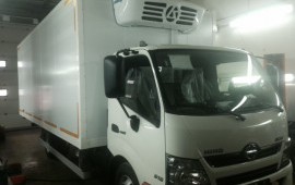 HINO 300