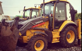 Аренда экскаватора погрузчика VOLVO ямобур и гидро молот