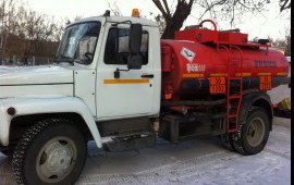 Топливозаправщик 4940 л (2465+2475)