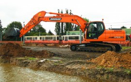 Экскаватор гусеничный Doosan DX 225LCA