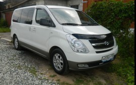 Водитель с Hyundai H-1