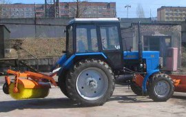 Трактор МТЗ в аренду. Щетка, отвал, бочка