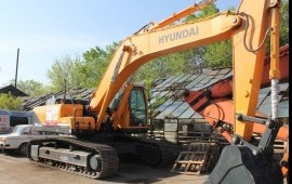 Аренда экскаватора с ковшом, гидромолотом, вибропогружателем