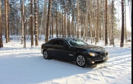 Аренда автомобиля БМВ 750Li с водителем