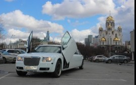 Аренда белоснежных лимузинов ! в Екатеринбурге