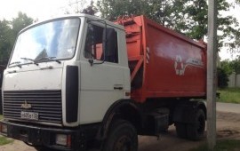 Мусоровоз на базе маза