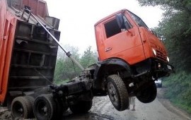 Доставка сыпучих материалов на самосвале