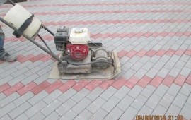 Укладка тротуарной плитки брусчатки