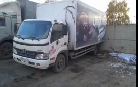 Перевозка на грузовике Hino