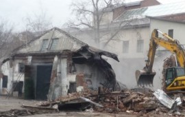 Слом, снос зданий, демонтаж в Ухте