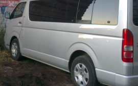 Услуги микроавтобуса Toyota Hiace