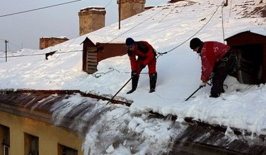 Чистка крыш, удаление сосулек, наледи уборка снега