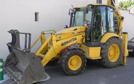 Аренда экскаватора-погрузчика Komatsu WB93R-5