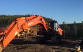 Продам экскаватор Hitachi 330