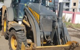 Продается Экскаватор-погрузчик John Deere 325К