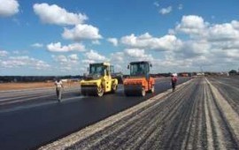 Дорожная разметка, асфальтовая крошка.