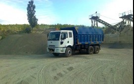 Доставка щебня, песка, глины, тырсы