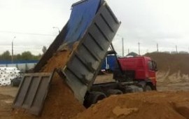 Доставка сыпучих материалов песок, чернозем,торф
