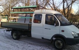 Газель c пирамидой